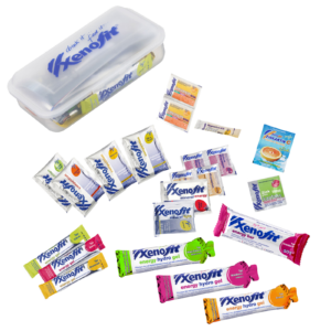 Xenofit Energie- und Mineralprodukte in einem transparenten Behälter