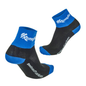 Schwarze und blaue Sport-Socken